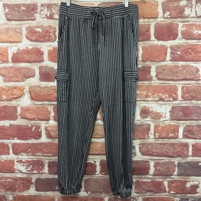 Pantalones de chándal Robert Louis para mujer grandes negros blancos a rayas cargo con cordón Foto 1 de 4
