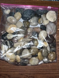 Verschiedene polierte River Rocks 4,5 L BagMix Größen & Farben Steine Posten - Bild 1 von 4
