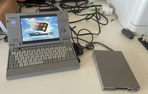 toshiba libretto 50ct + Docking + Floppy Disk - Photo 1/6