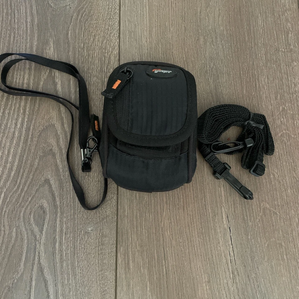 LowePro Ridge 10 Camera Case - Image 1 of 1