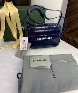 Las mejores ofertas en Bolsos y carteras Bandolera Balenciaga Mini para De  mujer | eBay