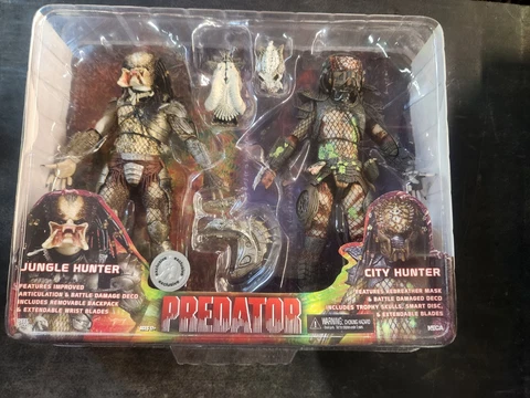 NECA Predator 2-Pack Set Jungle Hunter & City Hunter NIB Toys R Us Exclusive TRU Cover