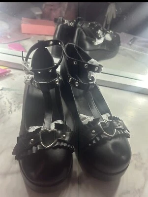 Botas de plataforma gótica Lolita con correa pesada Foto 1 de 3