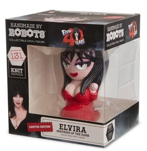 Hecho a mano por robots - Figura de vestido rojo Elvira Mistress of the Dark Nuevo en caja - Imagen 1 de 3