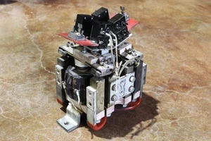 MARTILLO CORTADOR 6702ED525 CONTACTOR 1100 AMPERIOS 1000V BOBINA DC 6702ED525-3 - Imagen 1 de 8