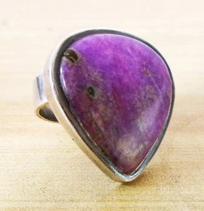 Anello vintage in argento sterling e sugilite sudafricana - Foto 1 di 6