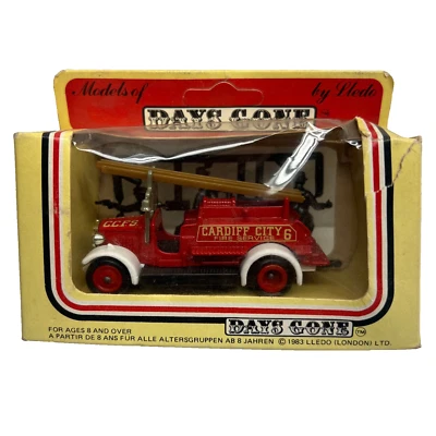 老式 Days Gone Cardiff City 消防服务卡车和玩偶 1983 年 Lledo - 阅读 — 第 1/4 张图片