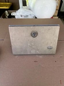 1990 Peterbilt 377 Glove Box Assembly (10430431 - Bild 1 von 7
