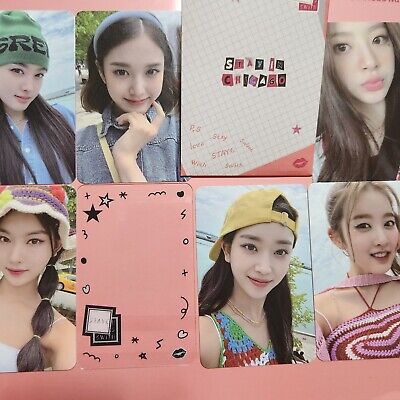 STAYC Photoframe Photocard THE FIRST PHOTOBOOK [STAY IN CHICAGO] Popupstore • 12.45$