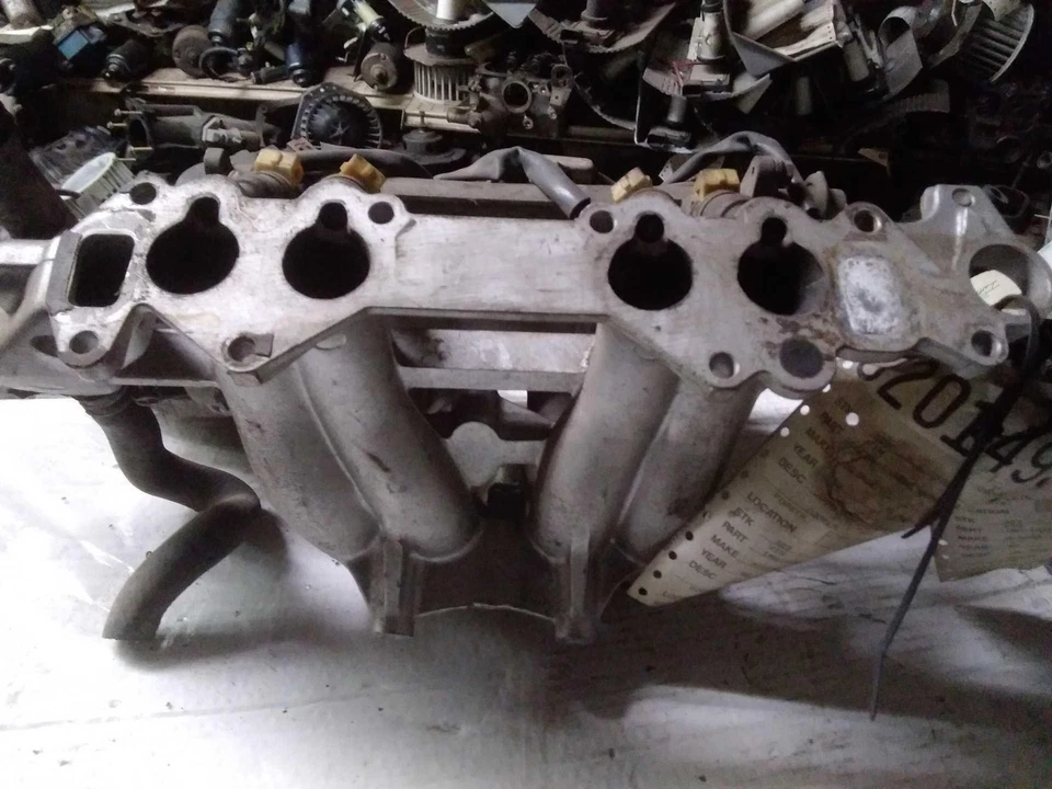 1990 MITSUBISHI MIRAGE Intake Manifold - Image 1 of 1
