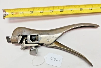 Saw Set, E. C. ATKINS & Co., Vintage Hand Saw Tooth Setter, Indianapolis, USA - Image 1 of 4