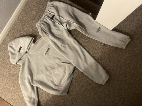 FEAR OF GOD tuta essentials paura di dio