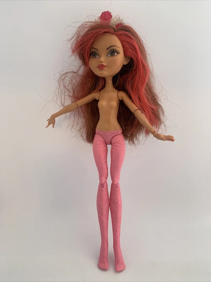 Ever After High - Epic Winter Rosabella - Nude 2015 Hasbro - Image 1 of 4