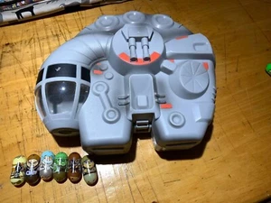 Mighty Beanz ~ Millennium Falcon & 6 Star Wars figures - Picture 1 of 9