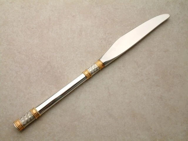 Golden Aegean Weave by Wallace Sterling individual Place Knife 9 3/8" - Image 1 of 1