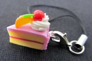 Piece Of Cake Pendentif pour Téléphone Portable Miniblings Déco Fraise Rose - Photo 1 sur 6
