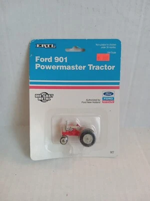 ERTL Ford 901 Powermaster Tractor #927 New Holland Dealership 1/64 Scale (1994) - Image 1 of 3