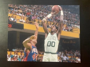Robert Parish SIGNED 8x10 PHOTO Boston Celtics Hall Of Fame Autographed - Picture 1 of 2