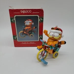 Vintage Enesco Garfield Trouble on 3 Wheels Tricycle Bike Christmas Ornament - Picture 1 of 14