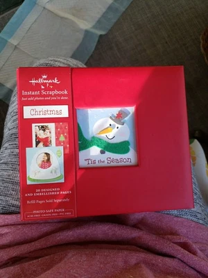 Álbum de recortes instantáneo Hallmark Christmas - Foto 1 de 4