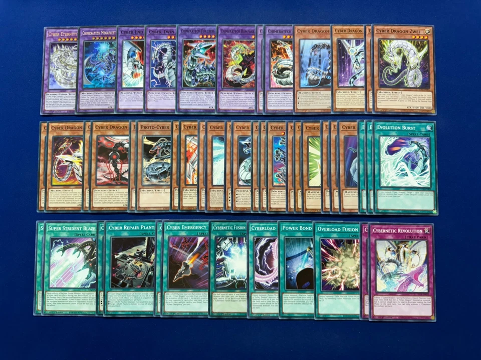 Yu-Gi-Oh! GX - Zane Truesdale's Complete Cyber Dragon & Chimeratech Fusion Deck - Image 1 of 4