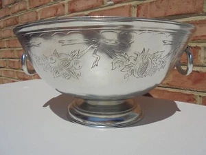 Match Italy Pewter Lg Handled Ftd Bowl Etched w Fruits Etc 12 3/4" Diam - Picture 1 of 12