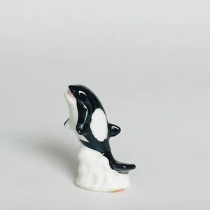 Orca Killer Whale Vintage Bone China Miniature Figurine 1.25" - Picture 1 of 7