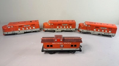 Vintage MARX O Gauge Southern Pacific 6000 Diesel Loco 2 Dummies & Caboose READ! - Image 1 of 4