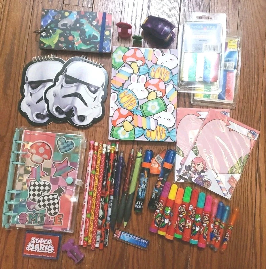 Lote de útiles escolares, lápices, cuadernos, marcadores, Super Mario, Star Wars  Foto 1 de 4