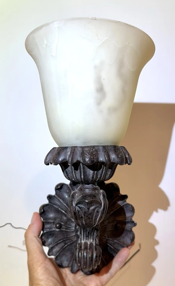 Metal Wall Light Sconce Bathroom Entryway Victorian Flower Petal Electrical - Image 1 of 4