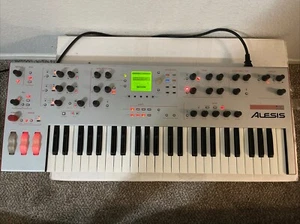 Alesis Ion 49 Key Modeling Synth Keyboard Great Working Order - Picture 1 of 15