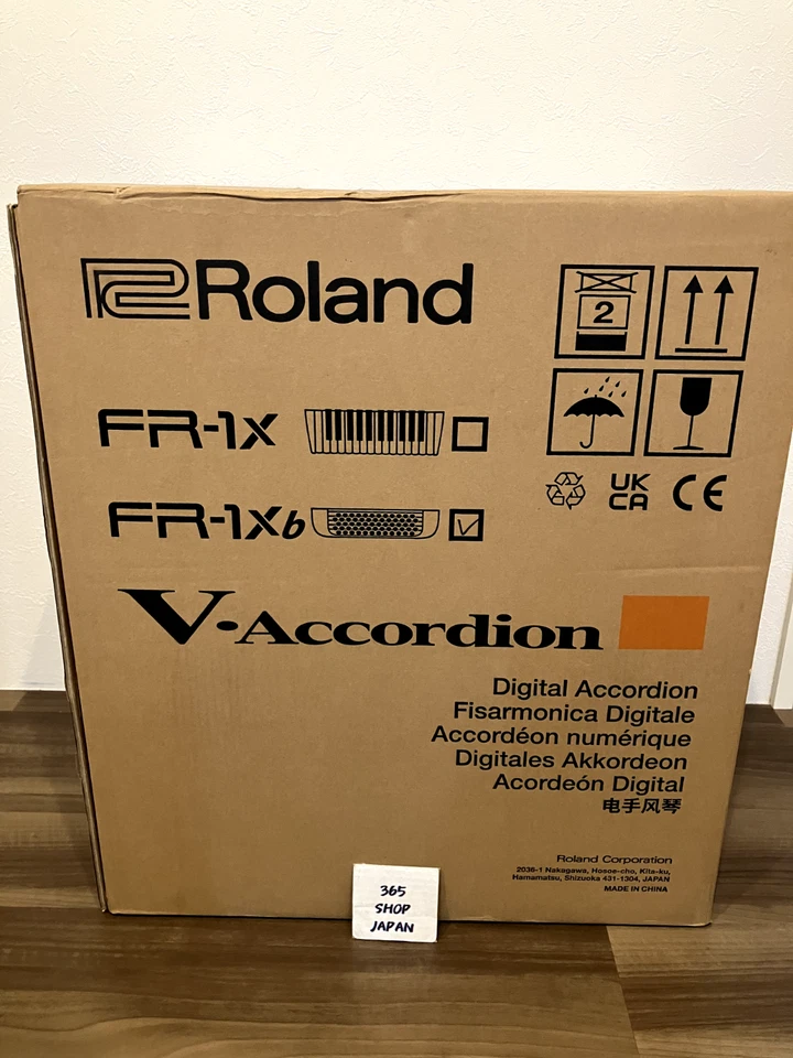 Roland Accordion FR-1XB RD Red Compact Built-in Amplifier & Speaker Tracking New - Image 1 of 4