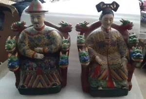 Statuine sedute imperatrice cinese e imperatore draghi antiche in porcellana - Foto 1 di 4