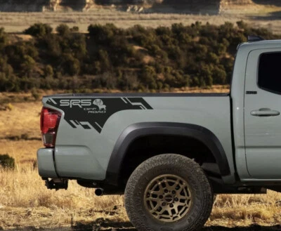 PEGATINA CALCOMANÍA VINILO CAMA LATERAL TODOTERRENO TOYOTA TACOMA 2016-2022 SR5 Foto 1 de 4