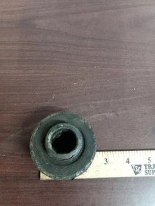 GM Chevy Lower Cushion Assembly 3908576 Free Shipping - Picture 1 of 6