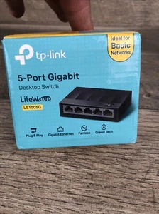 TP-Link LS1005G LiteWave 5-Port 10/100/1000Mbps Gigabit Ethernet Desktop Switch - Picture 1 of 5
