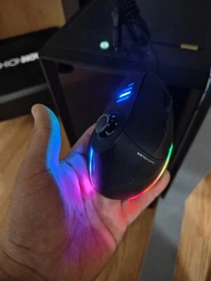 ZELOTES C-18 Ergonomic Vertical Gaming Mouse Right Hand 10000DPI Black USB Wired - Image 1 of 3