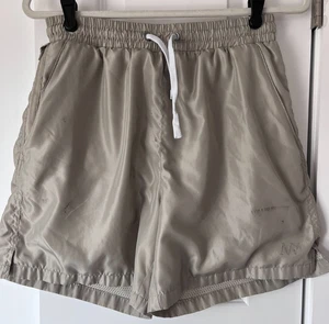 Maison Article Shorts Schuh Palace Beige Gold Gr. Medium - Bild 1 von 8