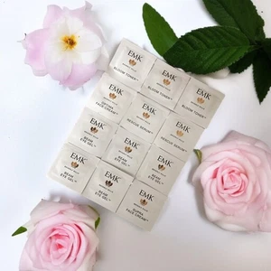EMK Beverly Hills Essential Skincare Paquete de muestra CUIDADO DE LA PIEL NATURAL RESPALDADO POR LA CIENCIA - Imagen 1 de 7