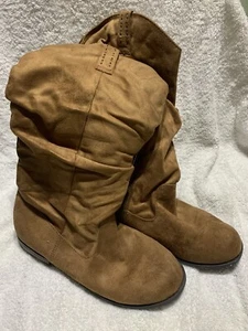Cat & Jack Women’s Juniors Teens Suede Slouch Scrunch Boots Size 5 New With Tags - Picture 1 of 4