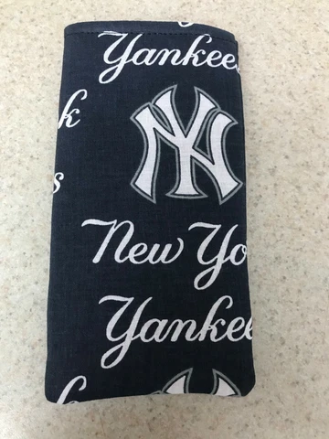 Sunglass / Eyeglass Soft Fabric Case - New York Yankees on Navy Blue - NEW! Cover