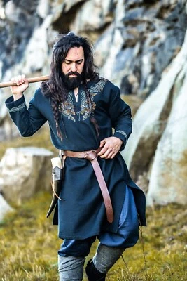 Wikinger Tunika mit Handstickerei Urnes-Stil Schwarz - Bild 1 von 4