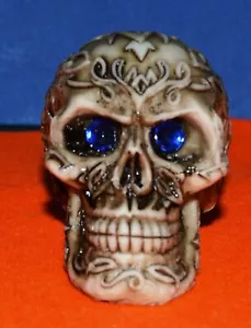 3 MINIATURE SKULLS EMBOSSED CELTIC PATTERN AND FAKE GEMS FOR EYES - Picture 1 of 3