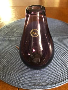 PAAR LILA GLAS VASE / KERZENHALTER ?? 6 1/2" HOCH X 2" UNTEN - SCHÖN - Bild 1 von 8