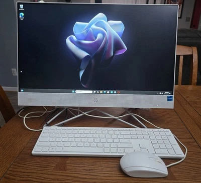 HP 24-DF1224 23.8" i3-1115G4 3.00GHz 8GB RAM 512GB SSD - Image 1 of 2