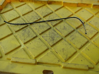 Yamaha XJ750 1982 Maxim cable de asiento OEM Foto 1 de 4