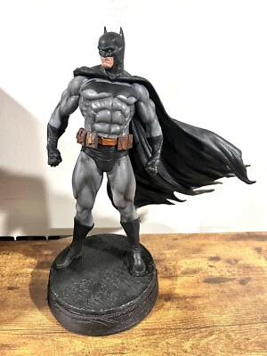 The Dark Knight Batman 1/6 Scale PVC 15" Figure Statue NEW! - Image 1 of 4