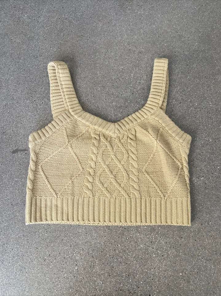 Женская вязаная укороченная майка Hazel Moon Cable бежевая M - Изображение 1 из 4