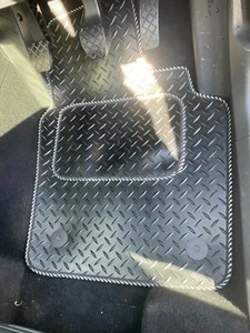 Vw Touran 2016 Onwards Tailored Rubber Car Floor Mats 4 Pieces Complete Set - Picture 1 of 5