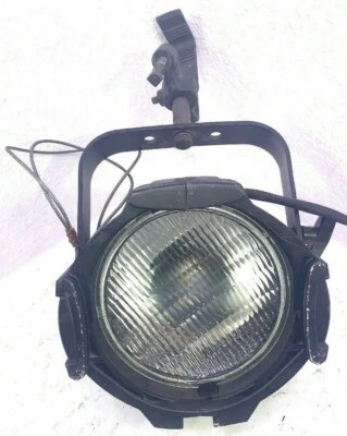 Source Four PAR EA ETC Stage Light [EA Model 115v, 60Hz] - Image 1 of 3